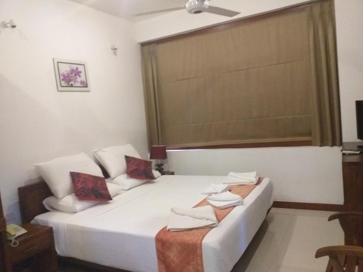 De Mansion Hotels Katugastota المظهر الخارجي الصورة