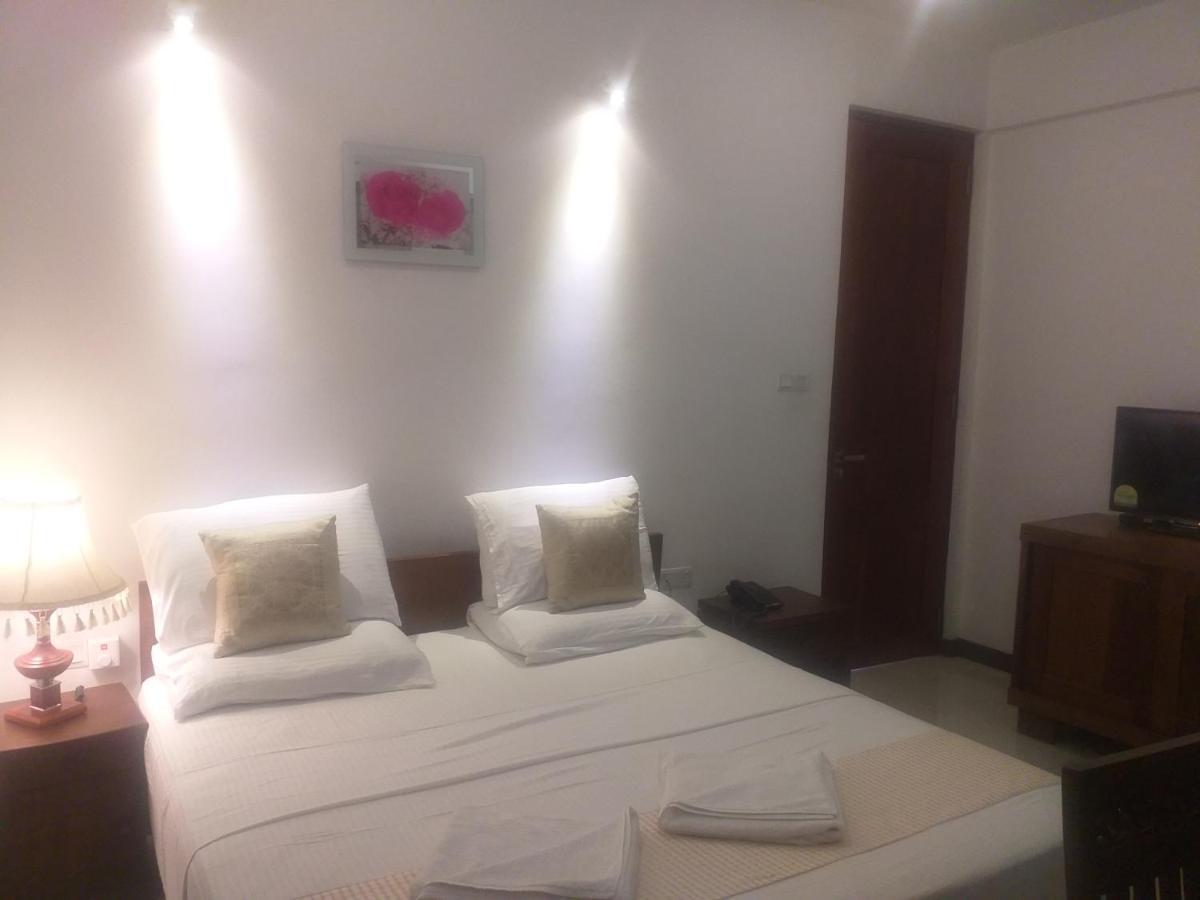 De Mansion Hotels Katugastota المظهر الخارجي الصورة
