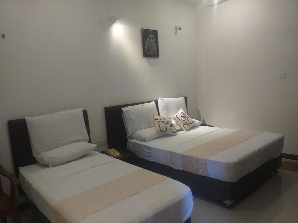 De Mansion Hotels Katugastota المظهر الخارجي الصورة