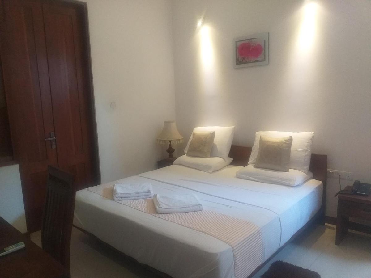 De Mansion Hotels Katugastota المظهر الخارجي الصورة